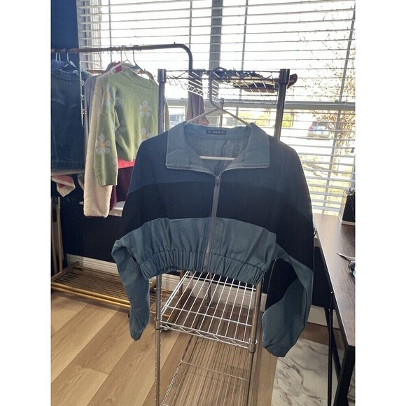 SHEIN Blue Cut And Sew Zip Up Crop Denim Jacket Size Medium Woman's - Picture 1 of 7